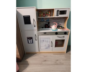 Vaikiška virtuvėlė su priedais