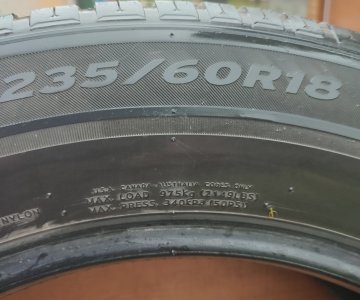 Universalios padangos R18, 235/60