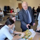 J. Tūbelio progimnazijoje vėl pakibo makaronų tiltai: šiais metais pasiekta 5 kg apkrova (foto)