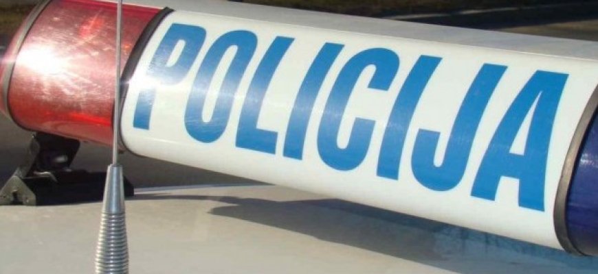 Jaunuolių surengtą vakarėlį beisbolo ir ledo ritulio lazdomis ginkluoti chuliganai pavertė košmaru