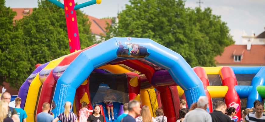 Į Rokiškį atvyksta Kakės Makės batutai