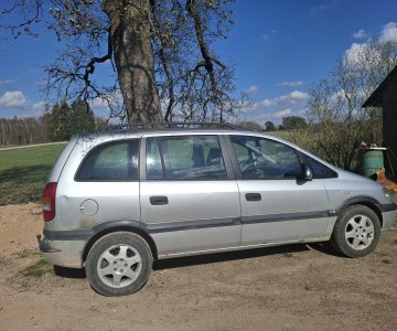„Opel Zafira“