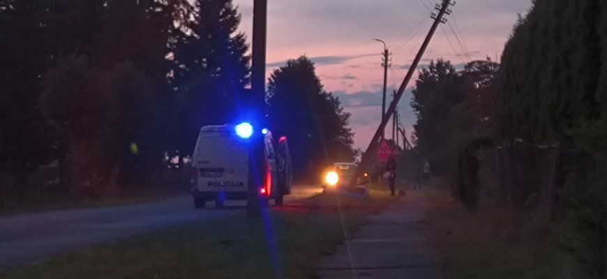 Obeliuose atsitrenkęs į stulpą žuvo motociklininkas (foto)
