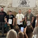 Rokiškyje susigrūmė stipriausi – štangos spaudimo turnyre dominavo „JTK Grizlis“ (foto)
