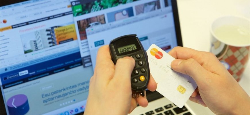 Bankas įspėja neužkibti – apie išpardavimus skelbia sukčiai