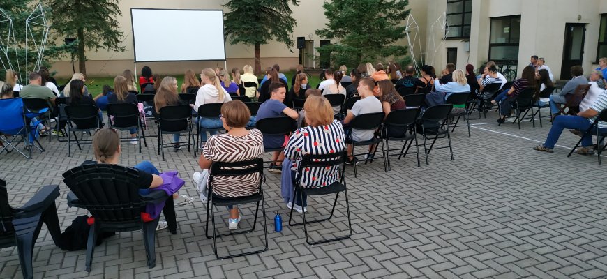 Nemokami kino vakarai Eglių slėnyje