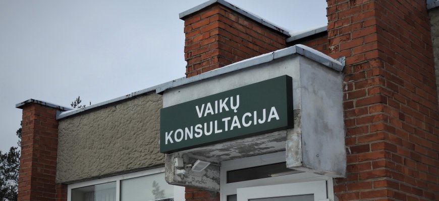 Ragina tėvelius nedelsti ir profilaktiškai patikrinti vaikų sveikatą