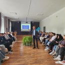 Juodupės gimnazijos „MEPA“ komanda išlaiko tempą: svečiuose vėl priėmė Europos parlamento narį (foto)