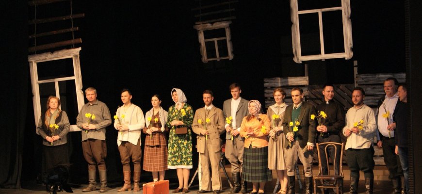 Gruodžio 3d. Anykščių kultūros centro teatro spektaklis „Prieblandoje“