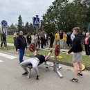 Kvietė išbandyti jėgos trikovininkų duoną (foto)