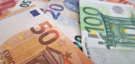 Infliacija priartėjo prie piko, turėtų mažėti kovą