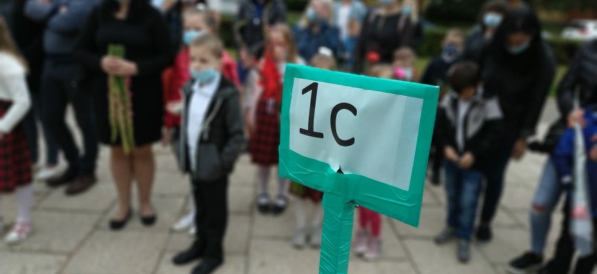Prezidentūra: turime rasti saugų būdą visiems vaikams grįžti į klases