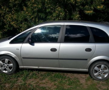 Dalimis „Opel Meriva“