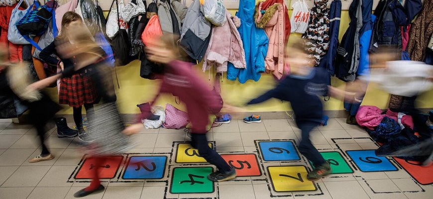 Pasimatė pirmosios naujosios centralizuoto vaikų priėmimo programos spragos 