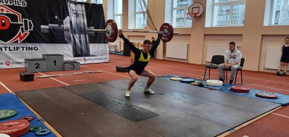 Daugpilyje Rokiškio sunkiaatlečiai gerino asmeninius rekordus