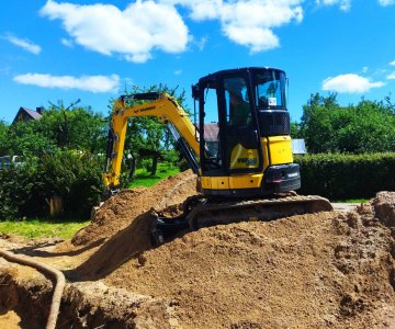 Ekskavatoriaus ir savivarčio paslaugos