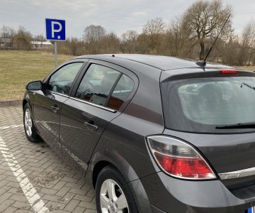 „Opel Astra“