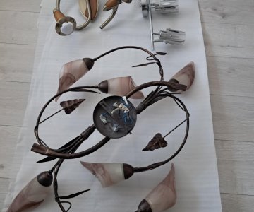 Autoklavas, šviestuvai