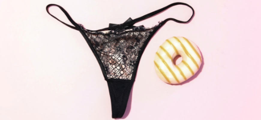 Seksualūs apatiniai moterims – nepatikėsite, pagal ką galima rinktis!
