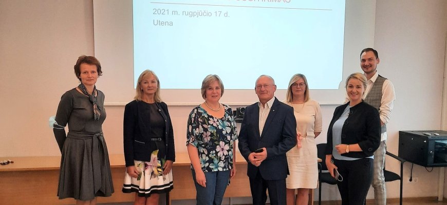 Rokiškio rajono savivaldybės Šeimos tarybos vizitas į Utenos rajono savivaldybę