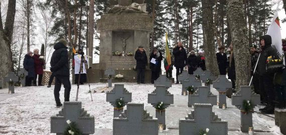Červonkos kapinėse paminėtas paminklo, žuvusiems už Lietuvos laisvę, 90-metis (foto)