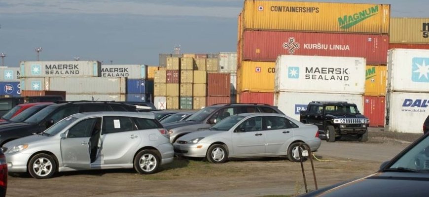 Ministras prisižaidė su automobiliais: dabar mokėsime visi?