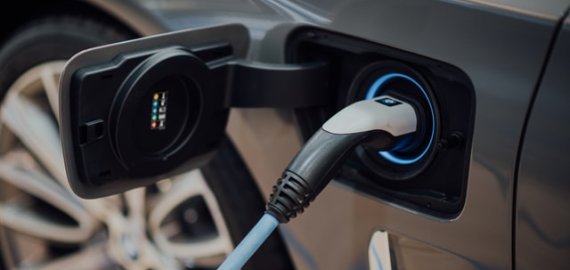 Elektromobilis mieste – prabanga ar protingas būdas sutaupyti