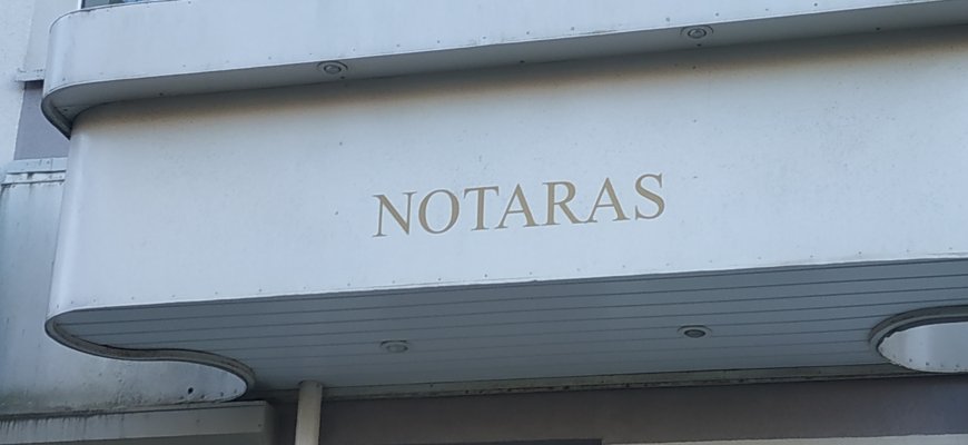 Siūloma įteisinti nuotolinius notarų sandorius
