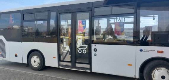 Miesto autobuse – rokiškėnų poezija