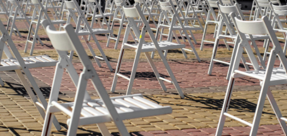 Mobilūs baldai transportavimui: sprendimai renginiams ir išvykoms