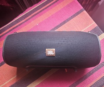 „JBL Extreme“
