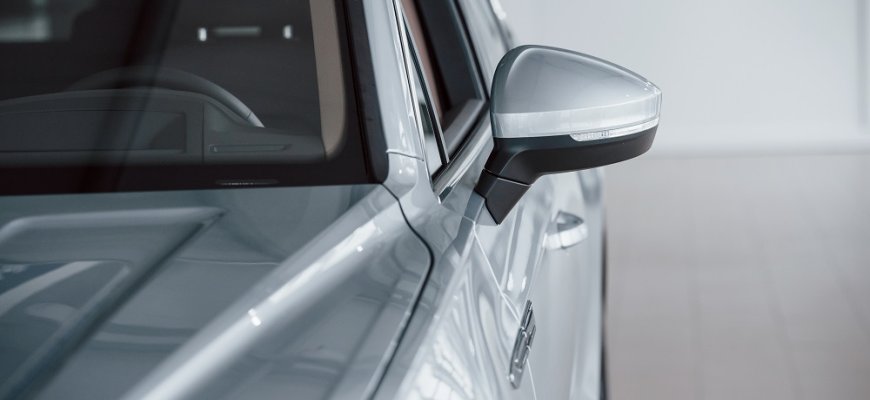 Kas lemia automobilių stiklų kainą?