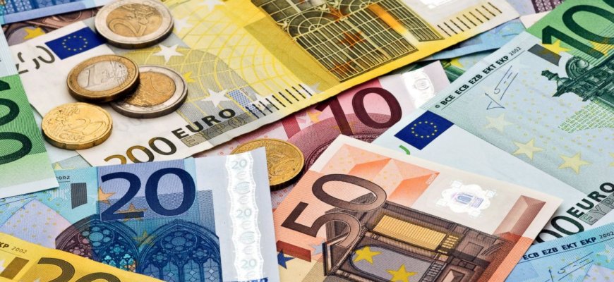 Valdžia nustatė biudžetinių įstaigų darbuotojų atlyginimo tvarką