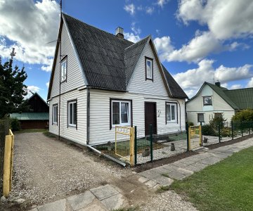 98,22 kv. m. namas Juodupėje