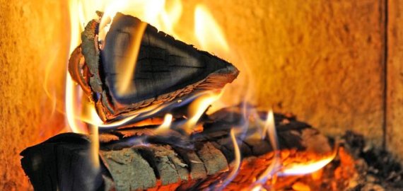 Dūmtraukių gaisrai priešgaisrinei gelbėjimo tarnybai kasdienybė