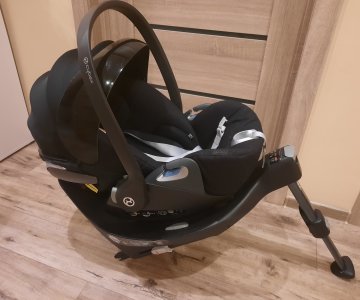 „Cybex“ kėdutė su baze
