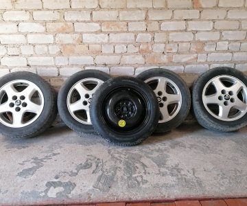 „Nissan“ ratai