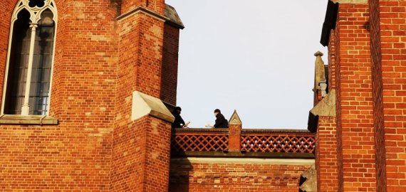 Rokiškėnus Velykų rytą į Prisikėlimo šv. Mišias kvietė būgnas (video)