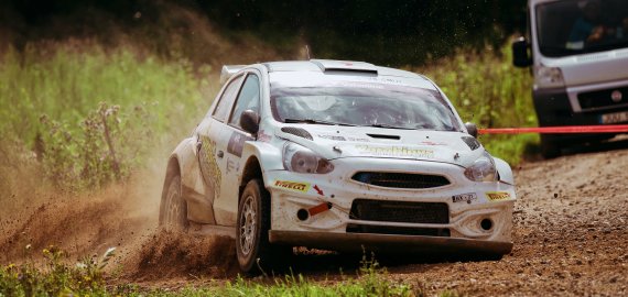 „Samsonas Rally Rokiškis“ varžybose ir toliau pirmauja Janis Vorobjovs