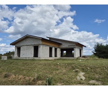 Nebaigtos statybos namas