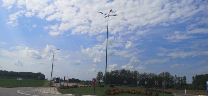 Panemunėlio žiedas šviečia ir dieną