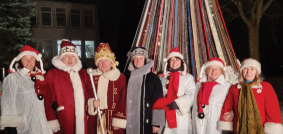 Bajorų eglutės dekoracija - oficialiai užfiksuotas rekodas