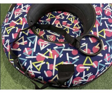 Pripučiama sniego čiuožynė su plastikiniu dugnu