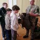 Įsimintinas vakaras mokykloje: pažintis su kinologais, policininko bei kario profesijomis (foto)