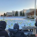 Trečiosios karo Ukrainoje metinės: mininčių vis mažėja, palaikančių – ne (foto)