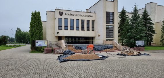 Remontuojami kultūros centro laiptai (video+foto)