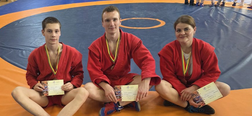 Lietuvos sambo čempionate – trys Rokiškio kovotojų medaliai