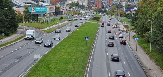 Vėlinių efektas neįvyko, sergamumas pamažu stabilizuojasi, sako ministras