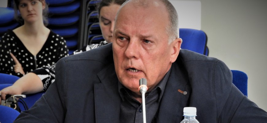 Naujųjų metų staigmena: A. Čepulis atsisakė rajono tarybos nario mandato