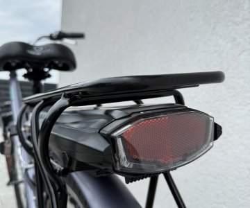 Moteriškas elektrinis dviratis